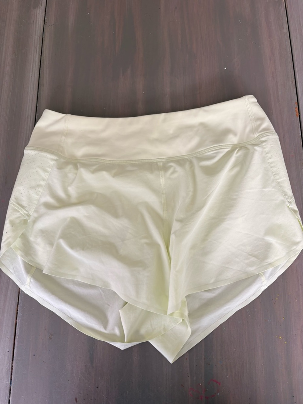 Athleta run with it Light Yellow Athletic Shorts
